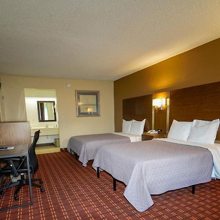 Red Carpet Inn Kinston Bagian luar foto