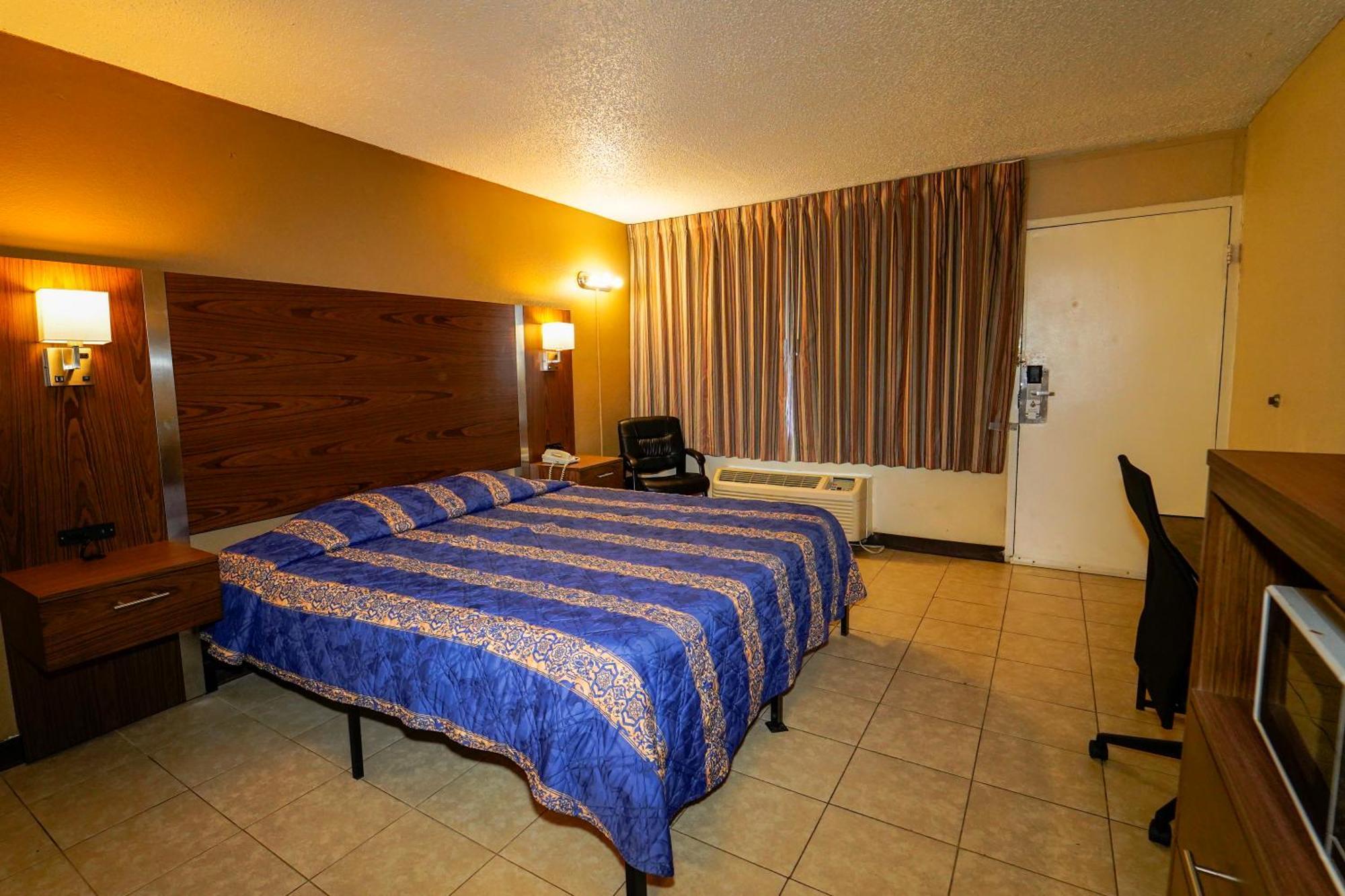 Red Carpet Inn Kinston Bagian luar foto
