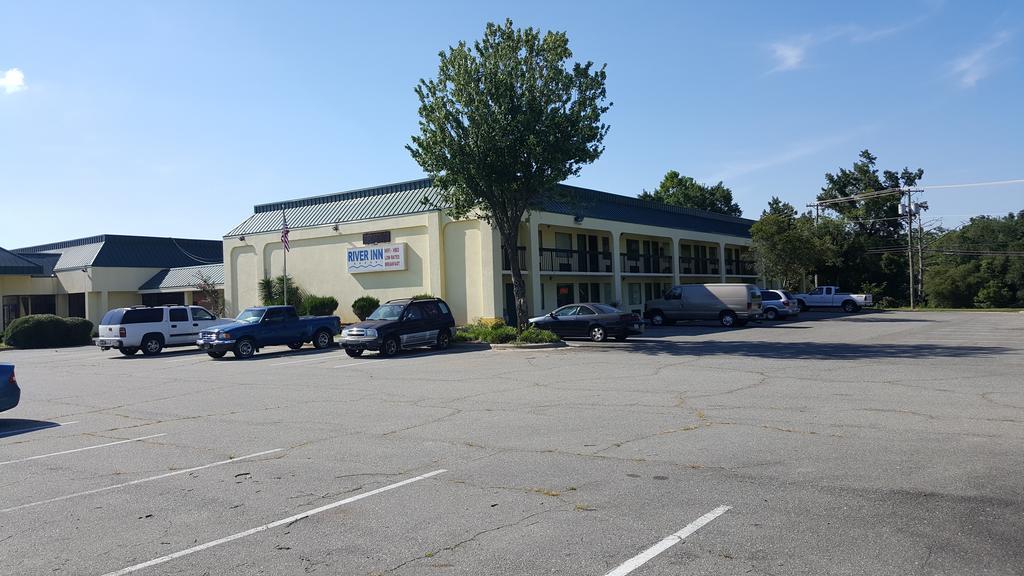 Red Carpet Inn Kinston Bagian luar foto